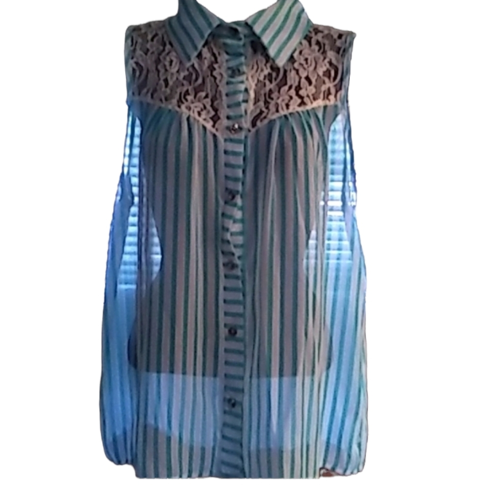Women's blouse